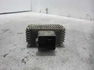Foto de CAJA PRECALENTAMIENTO OPEL MERIVA 1.7 16V CDTI (101 CV / 74 KW) referencia 51299018 foto 3