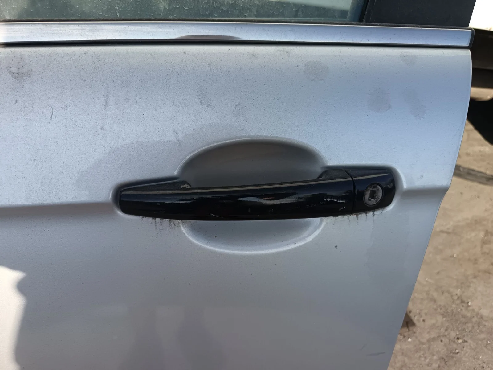 Foto de MANETA EXTERIOR DELANTERA IZQUIERDA CITROEN C3 1.6 16V (120 CV / 88 KW)