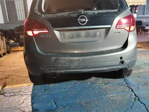 Foto de PARAGOLPES TRASERO OPEL MERIVA B