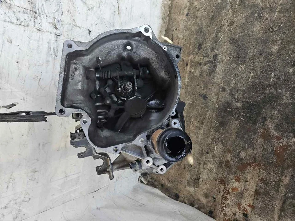Foto de CAJA CAMBIOS SUZUKI WAGON R + (RB/MM) 1.3 16V CAT (76 CV / 56 KW) referencia ZHC