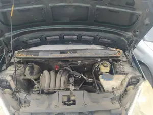 Foto de CONDENSADOR / RADIADOR  AIRE ACONDICIONADO MERCEDES-BENZ CLASE A (BM 169) 1.5 CAT (95 CV / 70 KW) referencia A1695001254