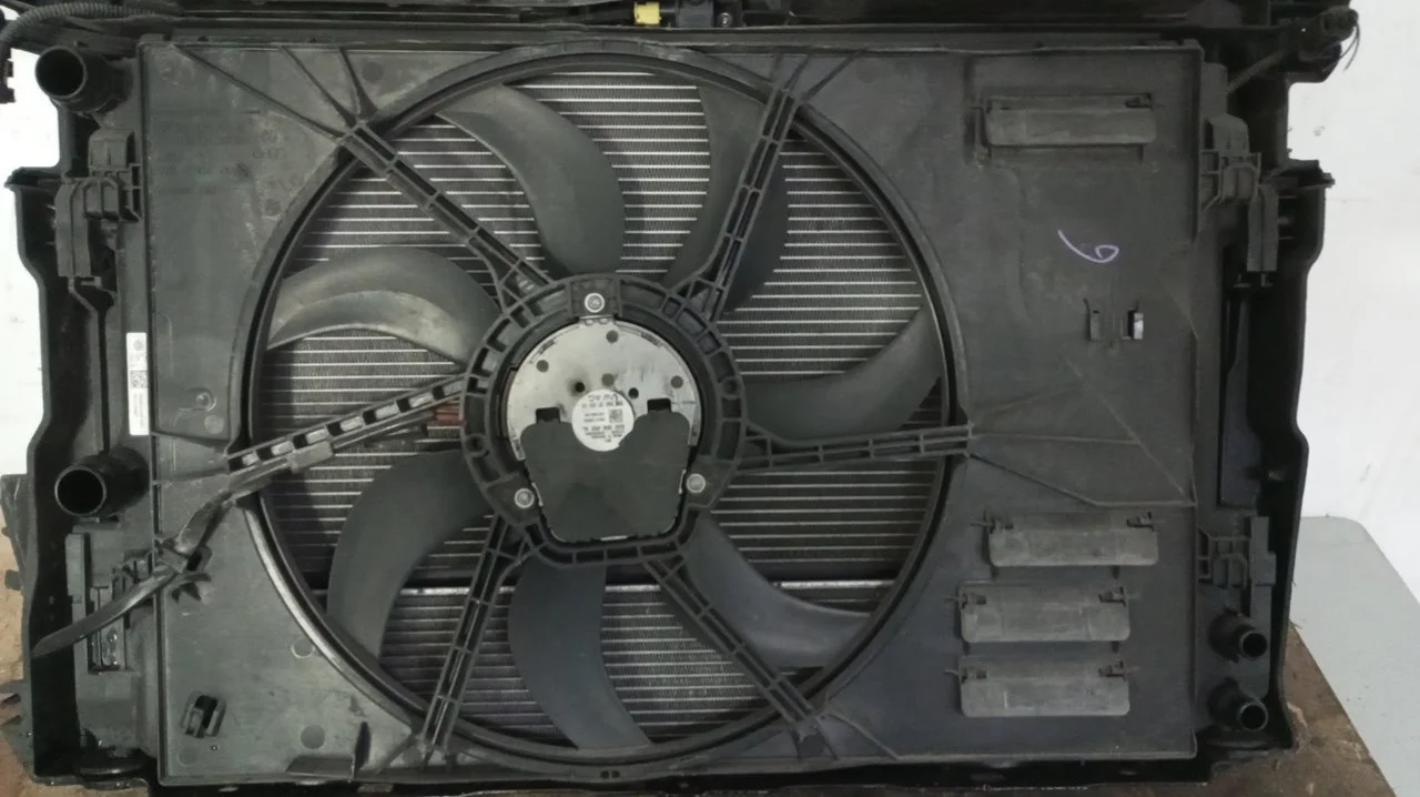 Foto de ELECTROVENTILADOR VOLKSWAGEN GOLF VII (5G1/BE1) 1.6 16V TDI DPF (110 CV / 81 KW) referencia 5Q0121205A