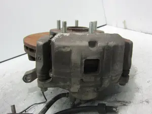 Foto de PINZA DE FRENO DELANTERA IZQUIERDA MITSUBISHI ASX (GA0W) 1.6 CAT (117 CV / 86 KW) referencia 4605A861 foto 3