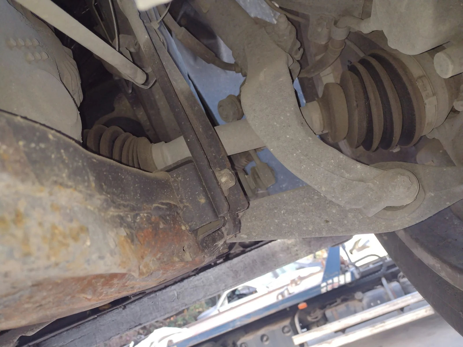 Foto de TRANSMISION DELANTERA IZQUIERDA ALFA ROMEO 159 (140) 1.9 JTD (M) 16V CAT (150 CV / 110 KW)
