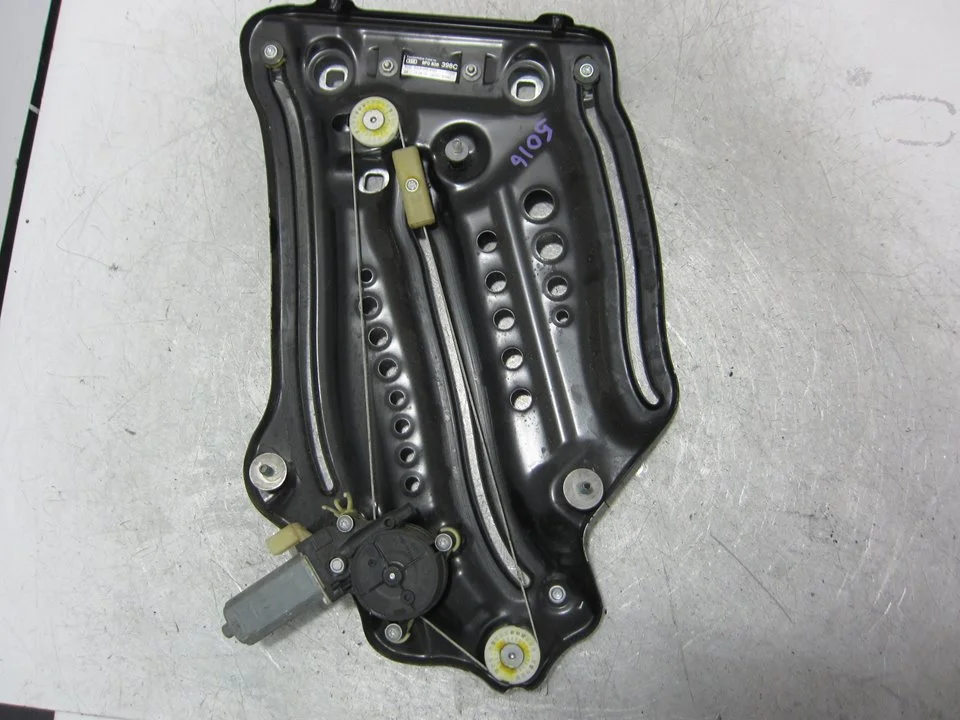 Foto de ELEVALUNAS TRASERO DERECHO AUDI A5 CABRIOLET (8F7) 2.7 V6 24V TDI (190 CV / 140 KW) referencia 8F0839398C