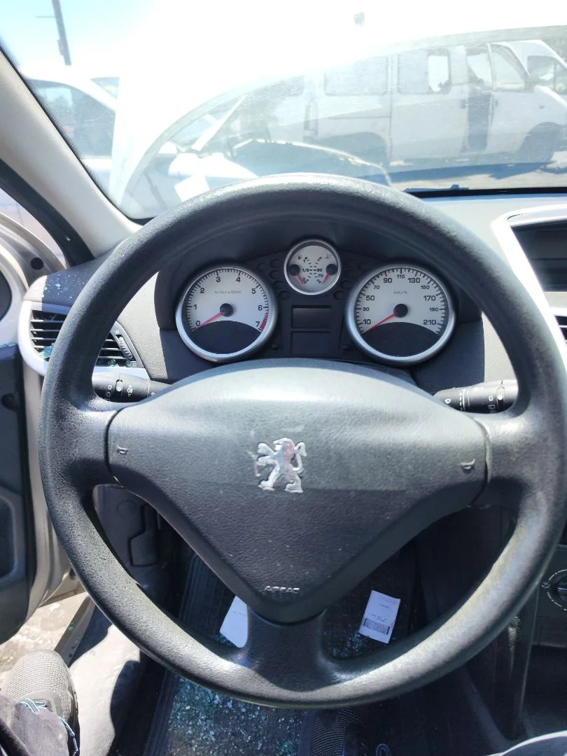 Foto de VOLANTE PEUGEOT 207 1.4 (73 CV / 54 KW) referencia 4109LL