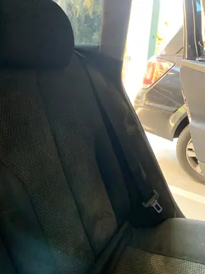 Foto de CINTURON SEGURIDAD TRASERO IZQUIERDO VOLKSWAGEN PASSAT VARIANT (3C5) 2.0 TDI (140 CV / 103 KW)