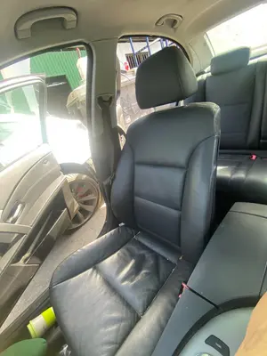 Foto de ASIENTO DELANTERO DERECHO BMW SERIE 5 BERLINA (E60) 3.0 24V CAT (231 CV / 170 KW)