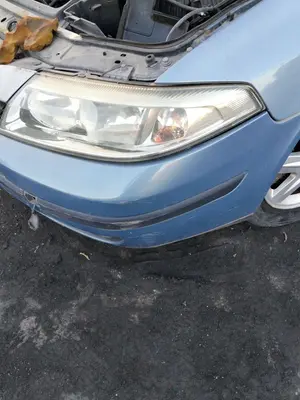 Foto de FARO IZQUIERDO RENAULT LAGUNA II (BG0) 1.9 dCi Diesel CAT (101 CV / 74 KW) referencia 7701061669 foto 3