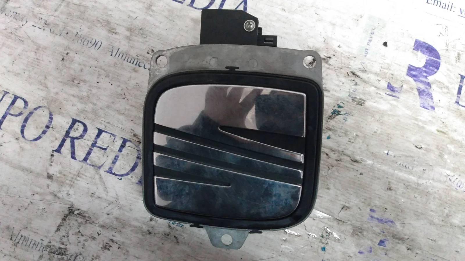 Foto de NO IDENTIFICADO SEAT IBIZA (6K1) 1.9 SDI (68 CV / 50 KW) referencia 6L6827573B