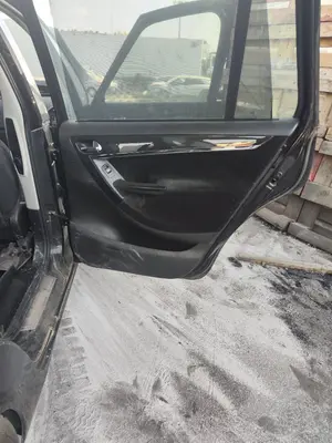 Foto de GUARNECIDO PUERTA TRASERA DERECHA CITROEN GRAND C4 PICASSO 1.6 16V HDi FAP (109 CV / 80 KW) referencia 934379