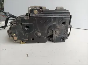 Foto de CERRADURA PUERTA DELANTERA DERECHA SEAT IBIZA (6L1) referencia 993019101 foto 3