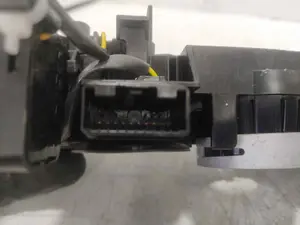 Foto de MANDO MULTIFUNCION LEXUS RX (GGL1/GYL1) 3.5 V6 24V CAT (249 CV / 183 KW) referencia 17F483 foto 3
