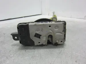 Foto de CERRADURA PUERTA DELANTERA DERECHA OPEL ASTRA H GTC 1.9 CDTI (120 CV / 88 KW) referencia 13210749