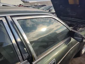 Foto de LUNA DELANTERA DERECHA JAGUAR XJ 4.0 CAT (222 CV / 163 KW)