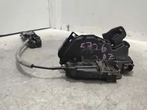 Foto de CERRADURA PUERTA DELANTERA IZQUIERDA VOLKSWAGEN GOLF VII BERLINA (BQ1/BE2) 1.6 TDI (116 CV / 85 KW) referencia 5TB837015A
