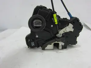 Foto de CERRADURA PUERTA DELANTERA IZQUIERDA TOYOTA AURIS (E15) 1.4 Turbodiesel CAT (90 CV / 66 KW) referencia A046693 foto 2