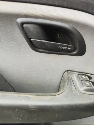 Foto de MANETA INTERIOR DELANTERA IZQUIERDA FIAT I DOBLÒ (119) 1.9 JTD CAT (105 CV / 77 KW) referencia 0735419656