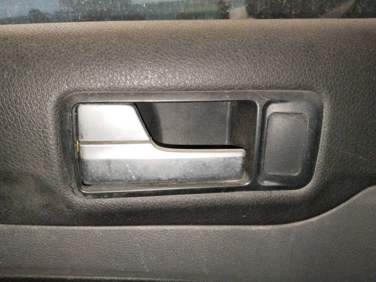 Foto de MANETA INTERIOR DELANTERA IZQUIERDA FORD FOCUS SPORTBREAK (CAP) 1.6 TDCi CAT (90 CV / 66 KW) referencia 1470113