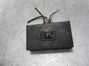 Foto de CAJA RELES / FUSIBLES CITROEN XSARA PICASSO referencia 9639979680 foto 4
