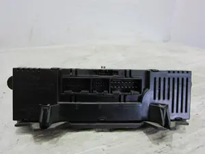 Foto de MANDO CLIMATIZADOR SEAT IBIZA (6L1) 1.4 16V (86 CV / 63 KW) referencia 6L0820043E foto 7