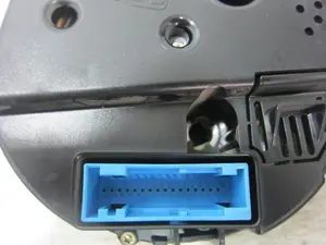 Foto de CUADRO INSTRUMENTOS AUDI A3 (8L) 1.9 TDI (110 CV / 81 KW) referencia 8L0919860D foto 5