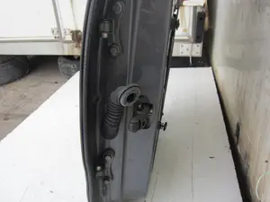 Foto de PUERTA TRASERA DERECHA VOLVO S40 BERLINA 2.5 20V Turbo CAT (220 CV / 162 KW) foto 8