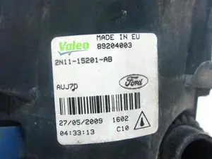 Foto de FARO ANTINIEBLA IZQUIERDO FORD FOCUS II (1.6 (90 CV / 66 KW) diesel) referencia 89204004 foto 4