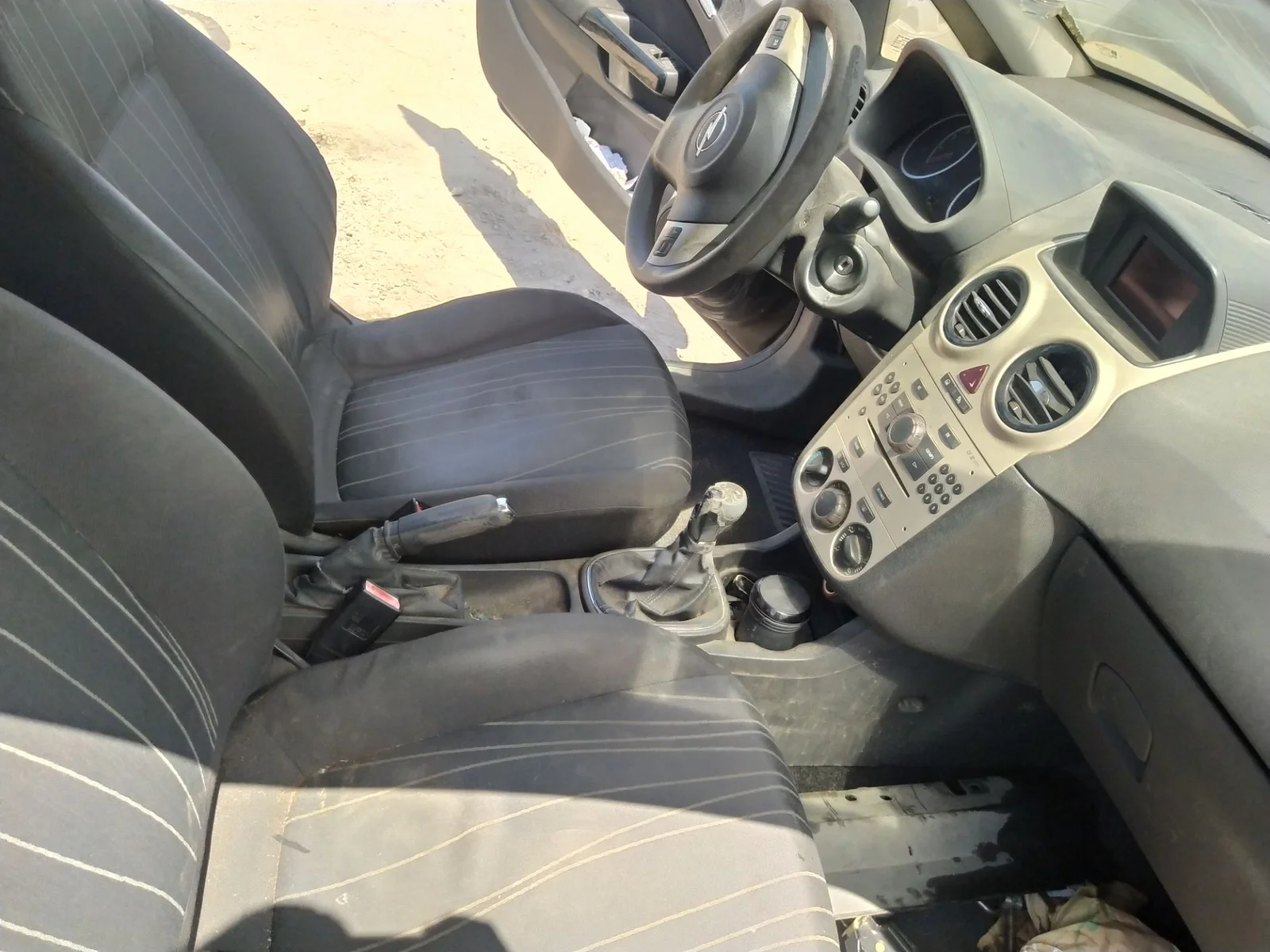 Foto de PALANCA FRENO OPEL CORSA D 1.2 16V CAT (Z 12 XEP / LB4) (80 CV / 59 KW) referencia 39053551
