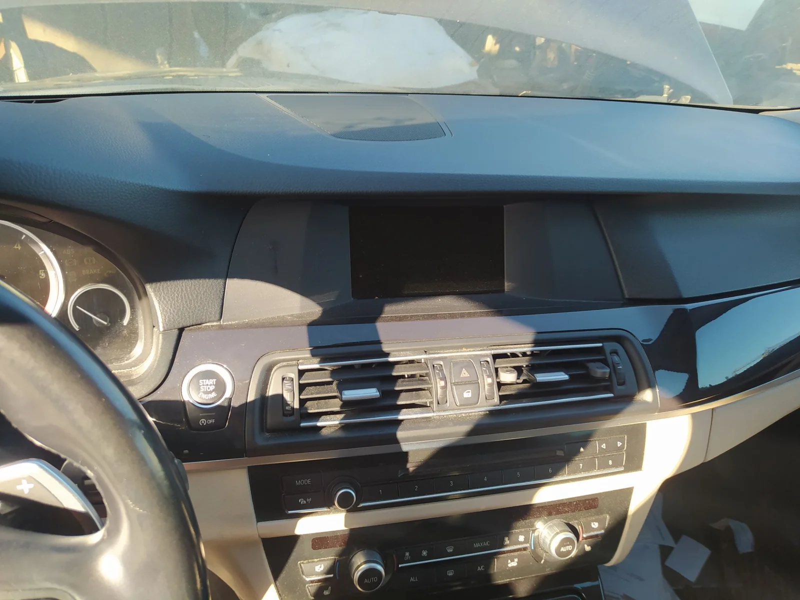 Foto de SALPICADERO BMW SERIE 5 TOURING (F11) 2.0 Turbodiesel (218 CV / 160 KW)