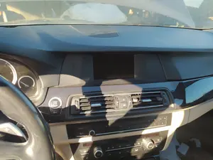 Foto de SALPICADERO BMW SERIE 5 TOURING (F11) 2.0 Turbodiesel (218 CV / 160 KW)