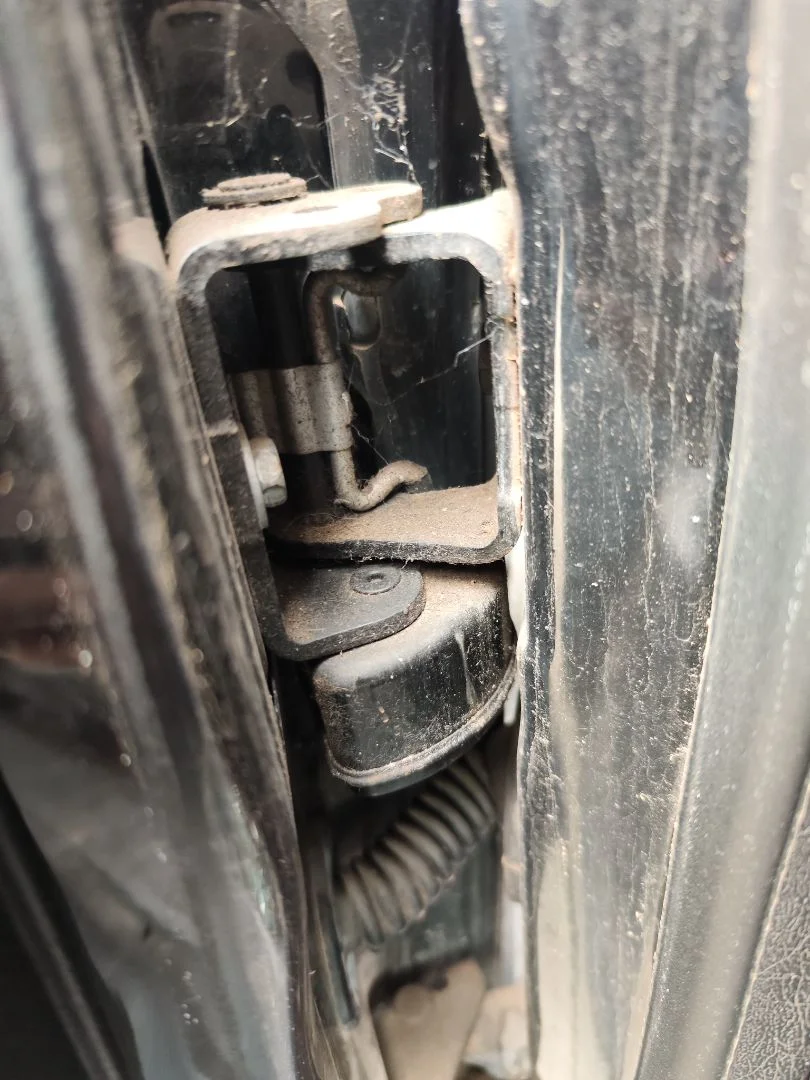 Foto de RETENEDOR PUERTA PEUGEOT 207 1.4 16V CAT (KFU / ET3J4) (88 CV / 65 KW)