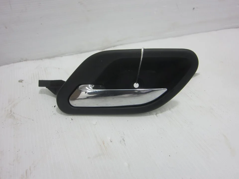 Foto de MANETA INTERIOR DELANTERA IZQUIERDA BMW SERIE 5 BERLINA (E39) 2.8 24V CAT (193 CV / 142 KW) referencia 8226049