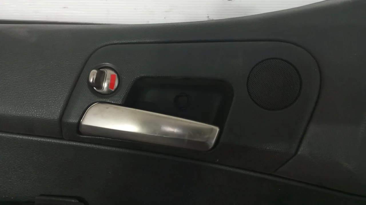 Foto de MANETA INTERIOR DELANTERA IZQUIERDA SSANGYONG ACTYON 2.0 TD CAT (141 CV / 104 KW) referencia 7241109000