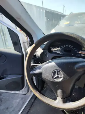 Foto de VOLANTE MERCEDES-BENZ VANEO (BM 414) COMPACT VAN 1.7 CDI Diesel CAT (75 CV / 55 KW) referencia A1684600803 9B51 foto 2