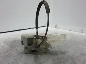 Foto de CERRADURA PUERTA DELANTERA DERECHA RENAULT CLIO II FASE I (B/CB0) 1.9 Diesel (64 CV / 47 KW) referencia 7701045305 foto 3