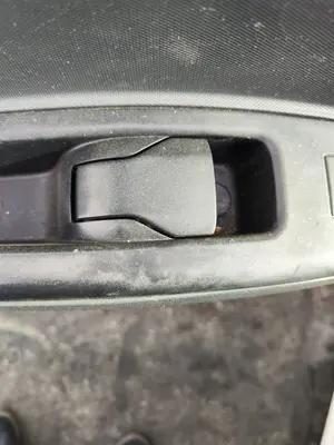 Foto de MANETA INTERIOR DELANTERA IZQUIERDA FIAT II DOBLÒ (152) 1.6 JTDM 16V CAT (105 CV / 77 KW) referencia 735484919
