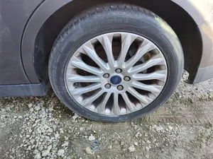 Foto de LLANTA FORD C-MAX (CB7) 1.6 TDCi CAT (116 CV / 85 KW)