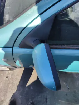 Foto de RETROVISOR IZQUIERDO OPEL CORSA C 1.2 16V CAT (Z 12 XEP / LB4) (80 CV / 59 KW) foto 3