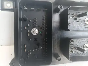 Foto de CAJA RELES / FUSIBLES OPEL ASTRA H GTC 1.7 16V CDTI (101 CV / 74 KW) referencia 5DK00866838 foto 3