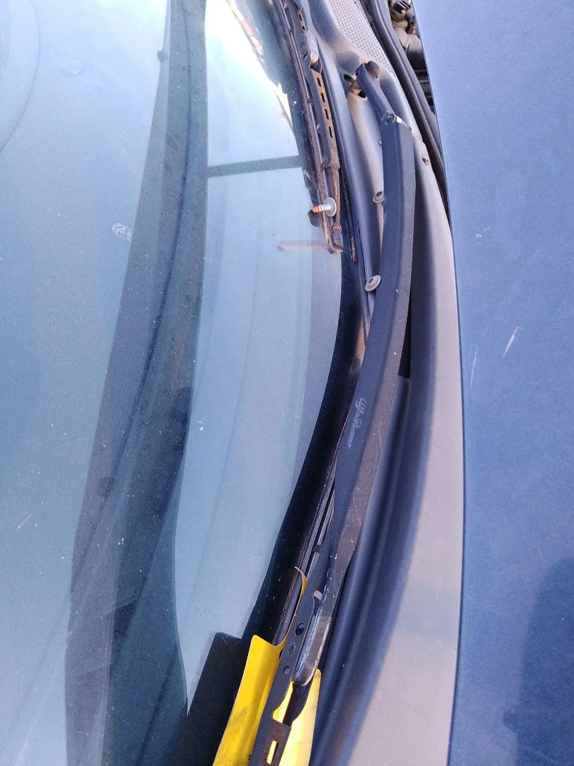 Foto de BRAZO LIMPIA DELANTERO DERECHO ALFA ROMEO 147 (190) 1.9 JTD CAT (110 CV / 81 KW)