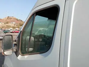 Foto de LUNA CUSTODIA DELANTERA IZQUIERDA NISSAN NV400 FURGON (X62) 2.3 dCi Diesel CAT (125 CV / 92 KW)