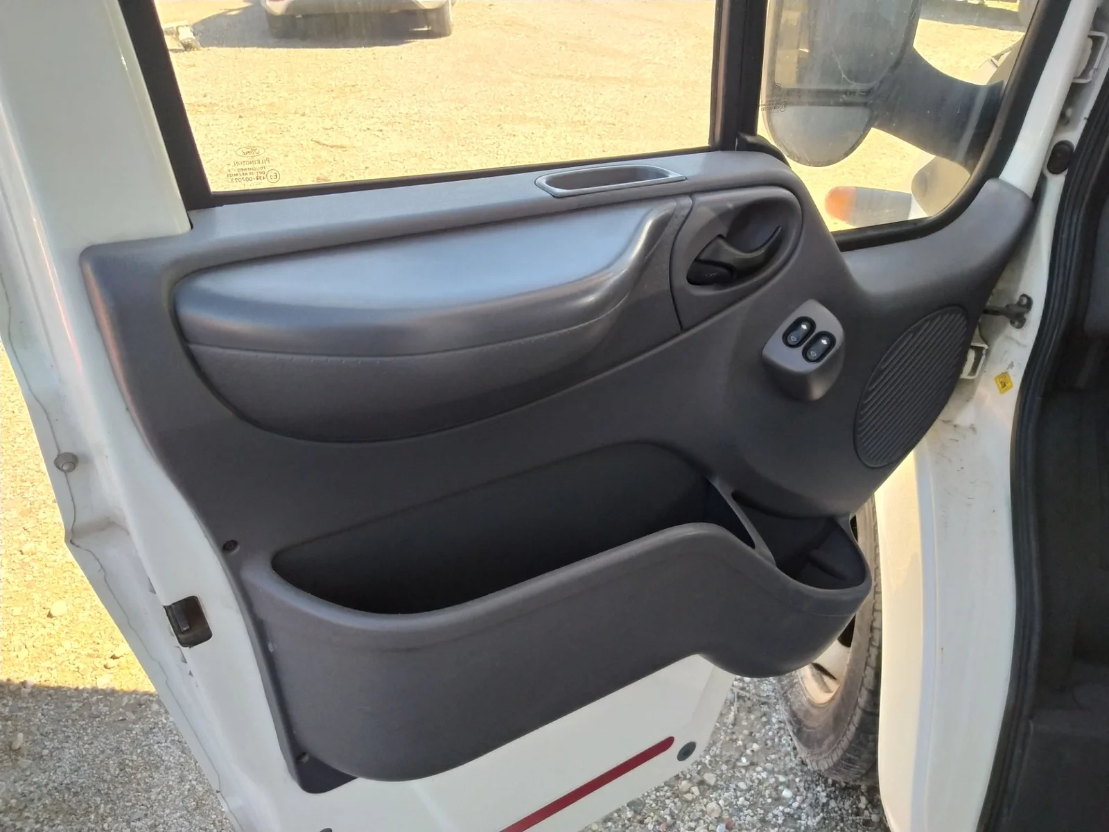 Foto de ELEVALUNAS DELANTERO IZQUIERDO FORD TRANSIT CAJA ABIERTA (FY) 2.4 TDE CAT (120 CV / 88 KW) referencia 4458247
