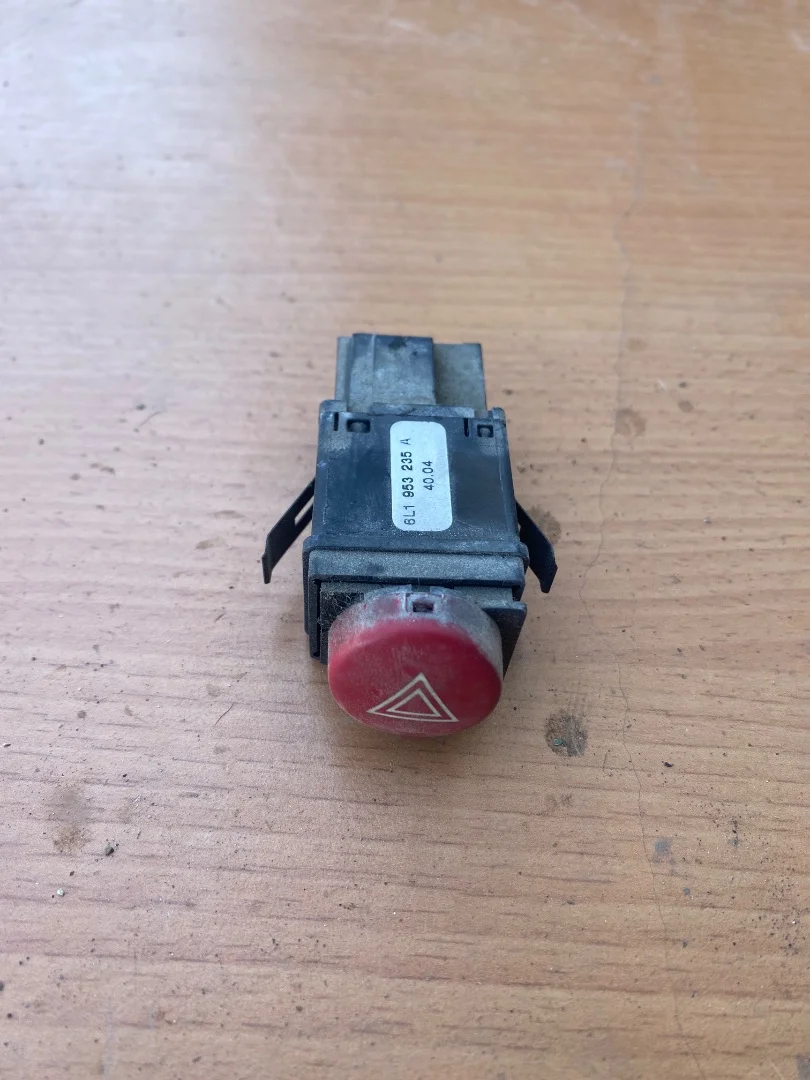Foto de WARNING SIN MARCA SIN MODELO referencia 6L1953235A