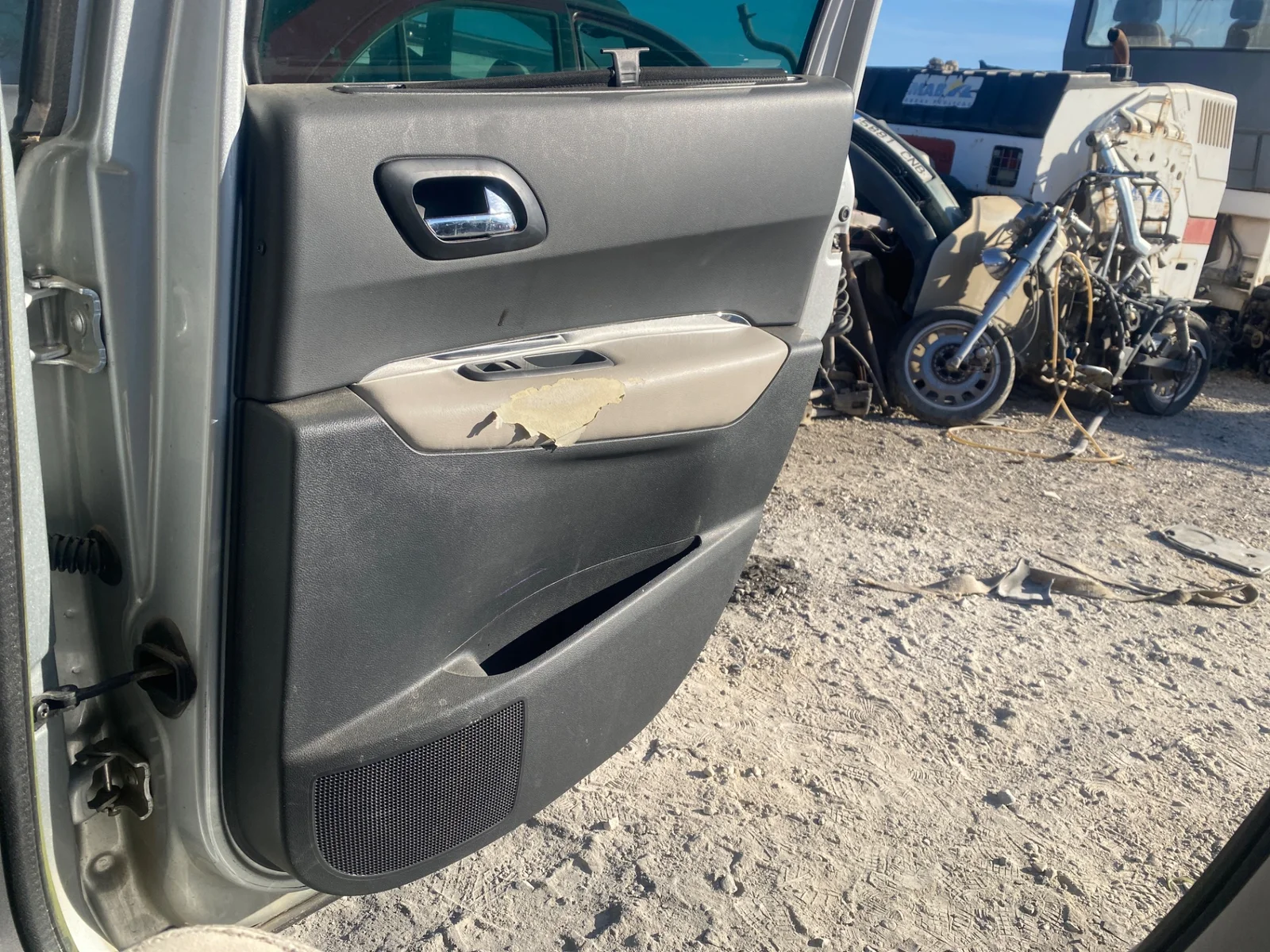 Foto de GUARNECIDO PUERTA TRASERA DERECHA PEUGEOT 3008 1.6 16V (120 CV / 88 KW)