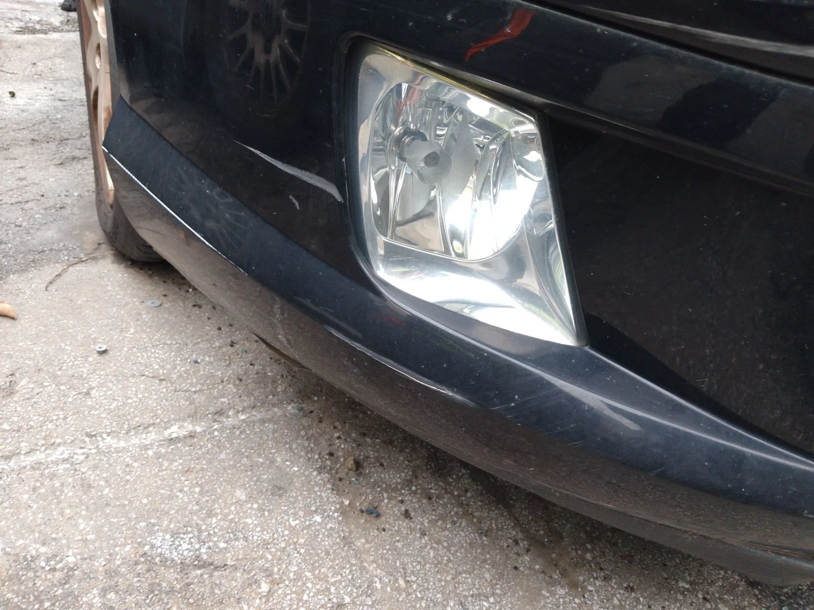 Foto de FARO ANTINIEBLA DERECHO PEUGEOT 407 2.0 16V HDi FAP CAT (RHR / DW10BTED4) (136 CV / 100 KW)