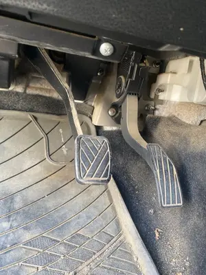 Foto de PEDAL FRENO SUZUKI GRAND VITARA (JB/JT) 2.0 16V CAT (140 CV / 103 KW) referencia 49600-76K50-000