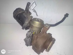 Foto de TURBOCOMPRESOR MERCEDES-BENZ CLASE C (BM 203) BERLINA referencia A6110960999 foto 3