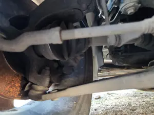 Foto de BRAZO SUSPENSION DELANTERO IZQUIERDO FORD FOCUS CABRIO (CA5) 2.0 TDCi CAT (136 CV / 100 KW)