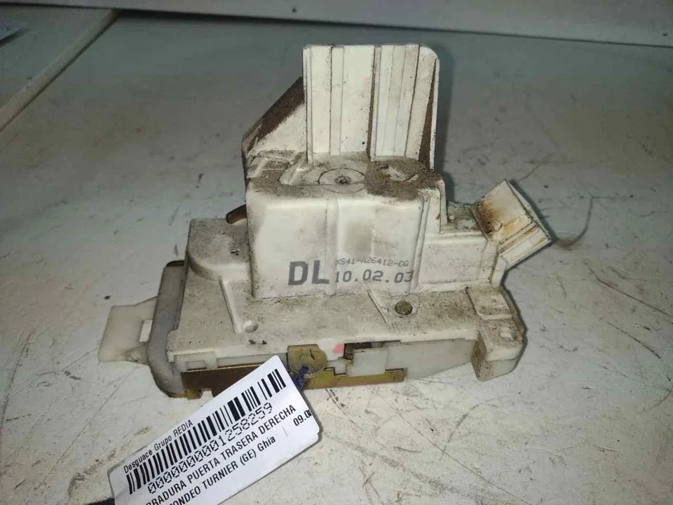 Foto de CERRADURA PUERTA TRASERA DERECHA FORD MONDEO TURNIER (GE) 2.0 TDCi CAT (131 CV / 96 KW) referencia XS41A26412
